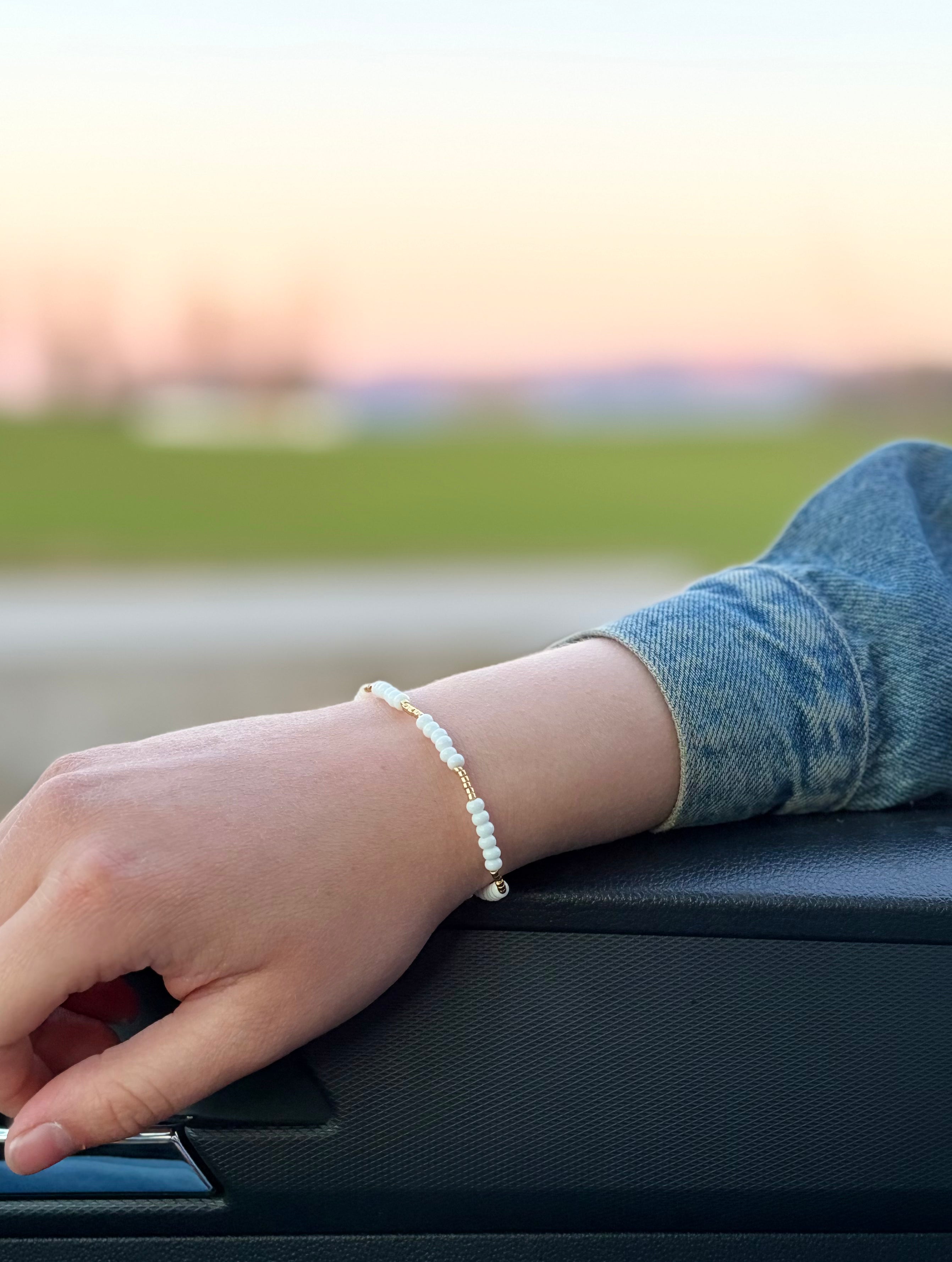 White dreams armbånd, elastisk strikk