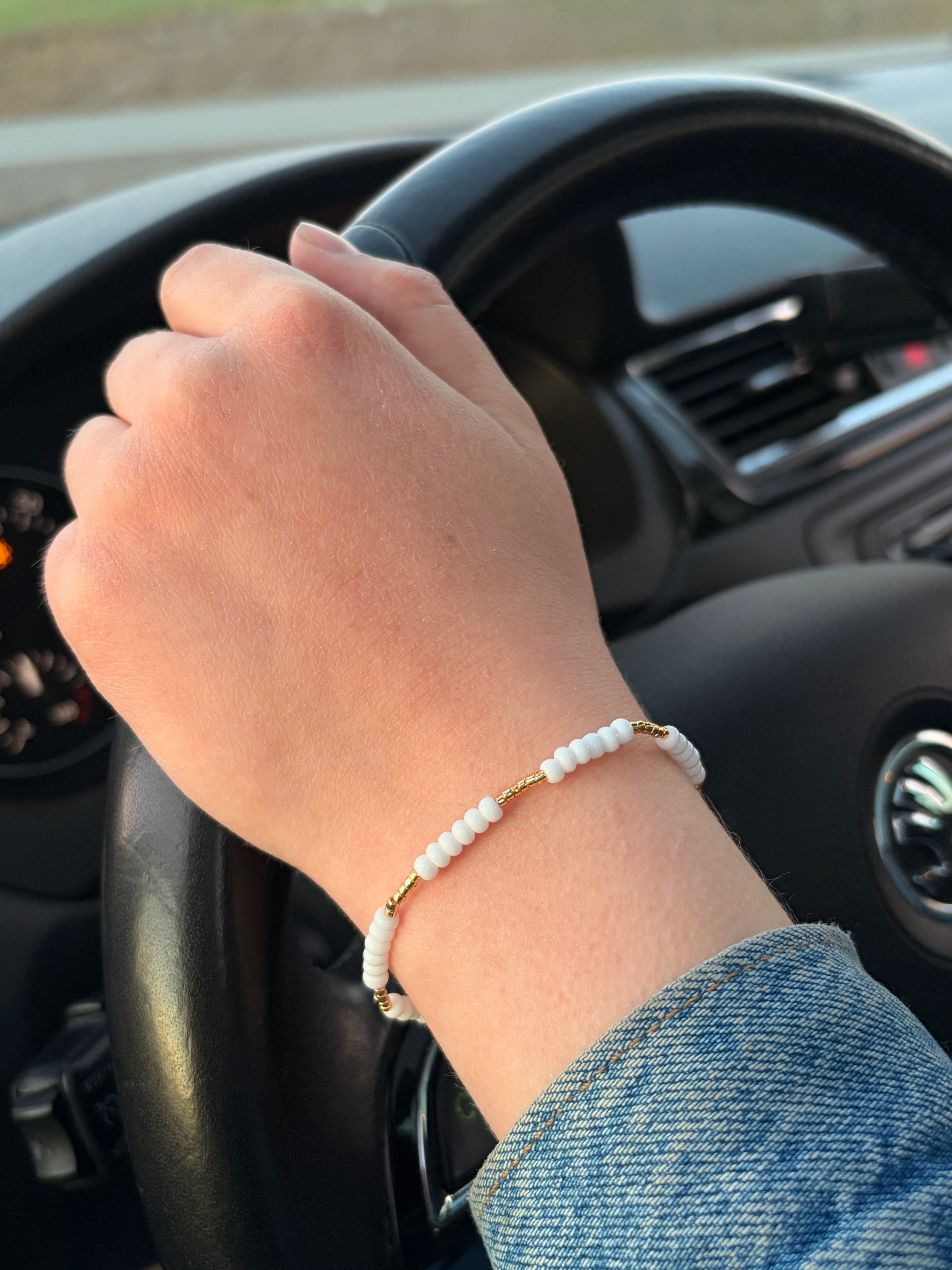 White dreams armbånd, elastisk strikk