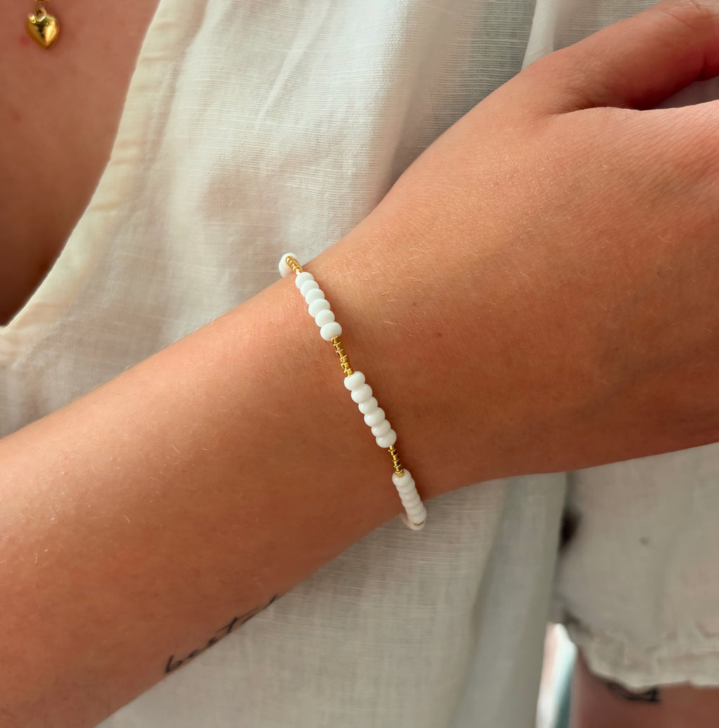 White dreams armbånd, elastisk strikk