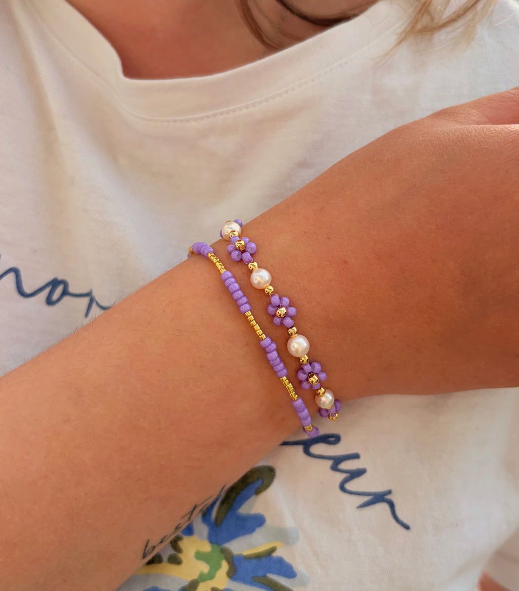 Sett med to armbånd (strikk og lås) - lilla