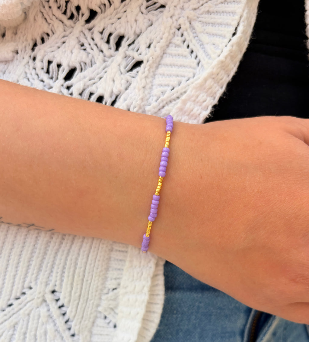 Lilla armbånd (elastisk strikk)