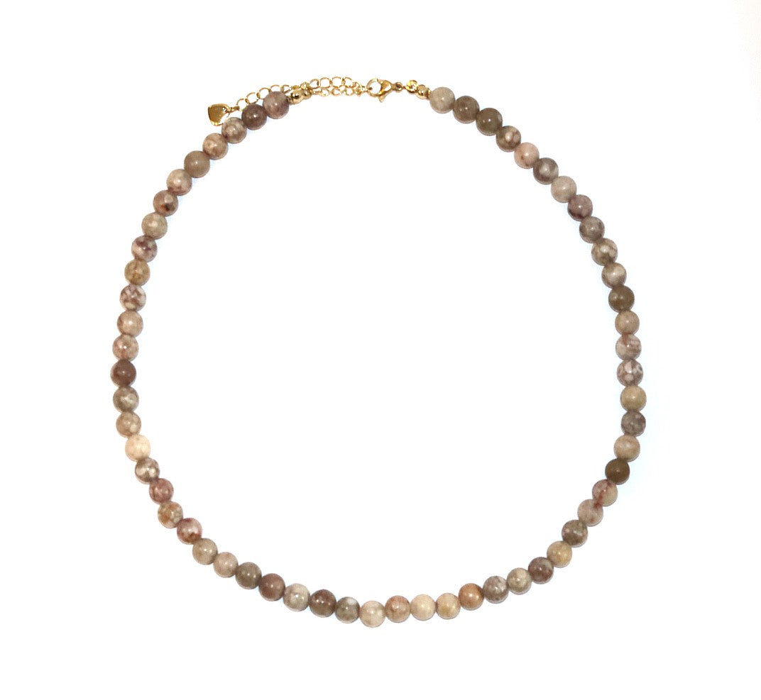 Beige glassperler halskjede